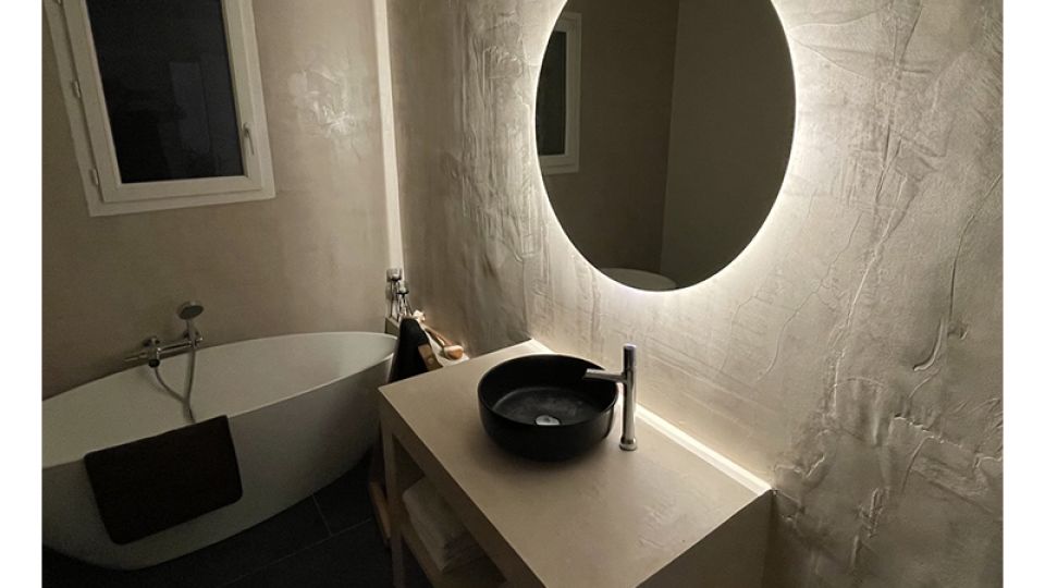 Interrupteur sensitif pour miroir