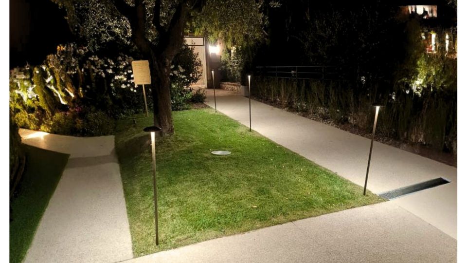 Borne LED extra fine d'extérieur à tête bombée - 7W - 80 cm - Chocolat - HAALÖ